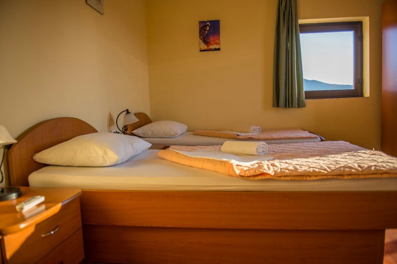 Hotel Barbaric Međugorje 외부 사진